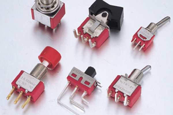 鈕子開關的動作原理是什么